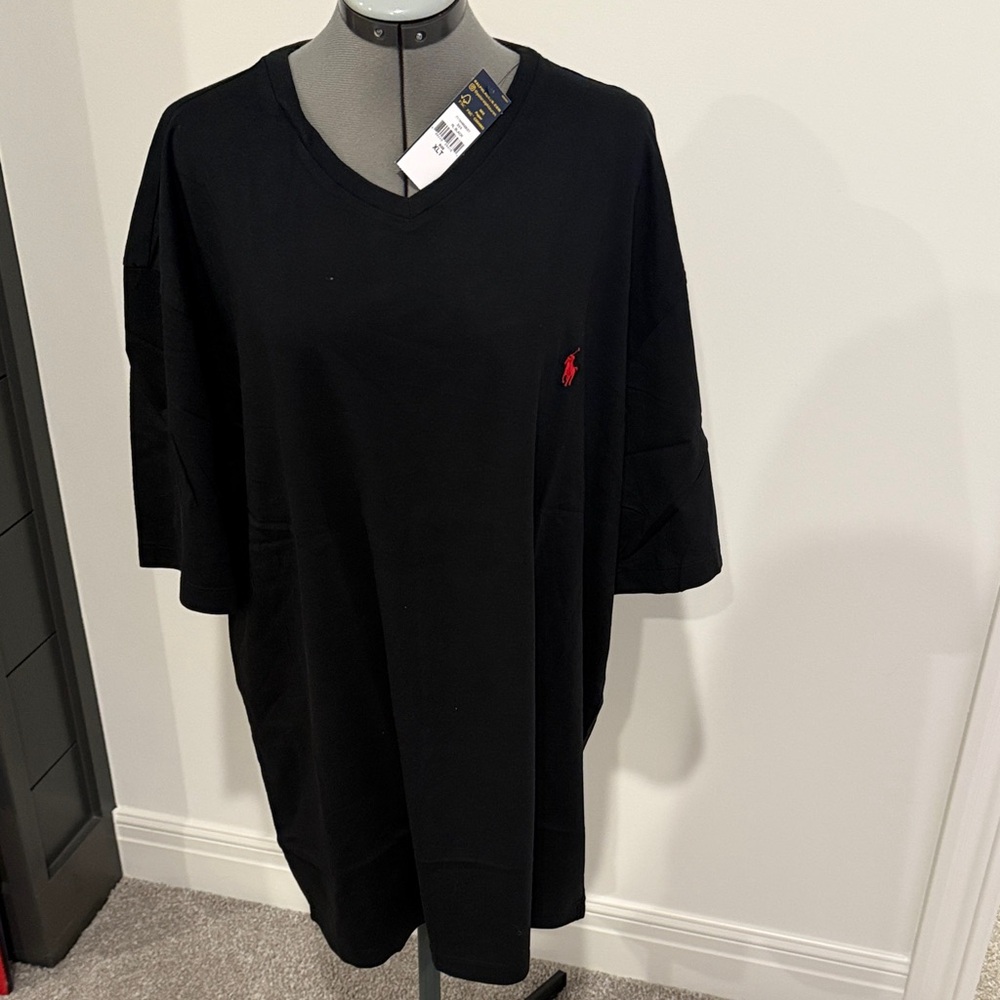 XLT NEW men’s polo Ralph Lauren v neck t shirt.